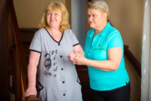 Сиделка домой, сиделка в стационар, услуги ухода, патронажная служба красноярск